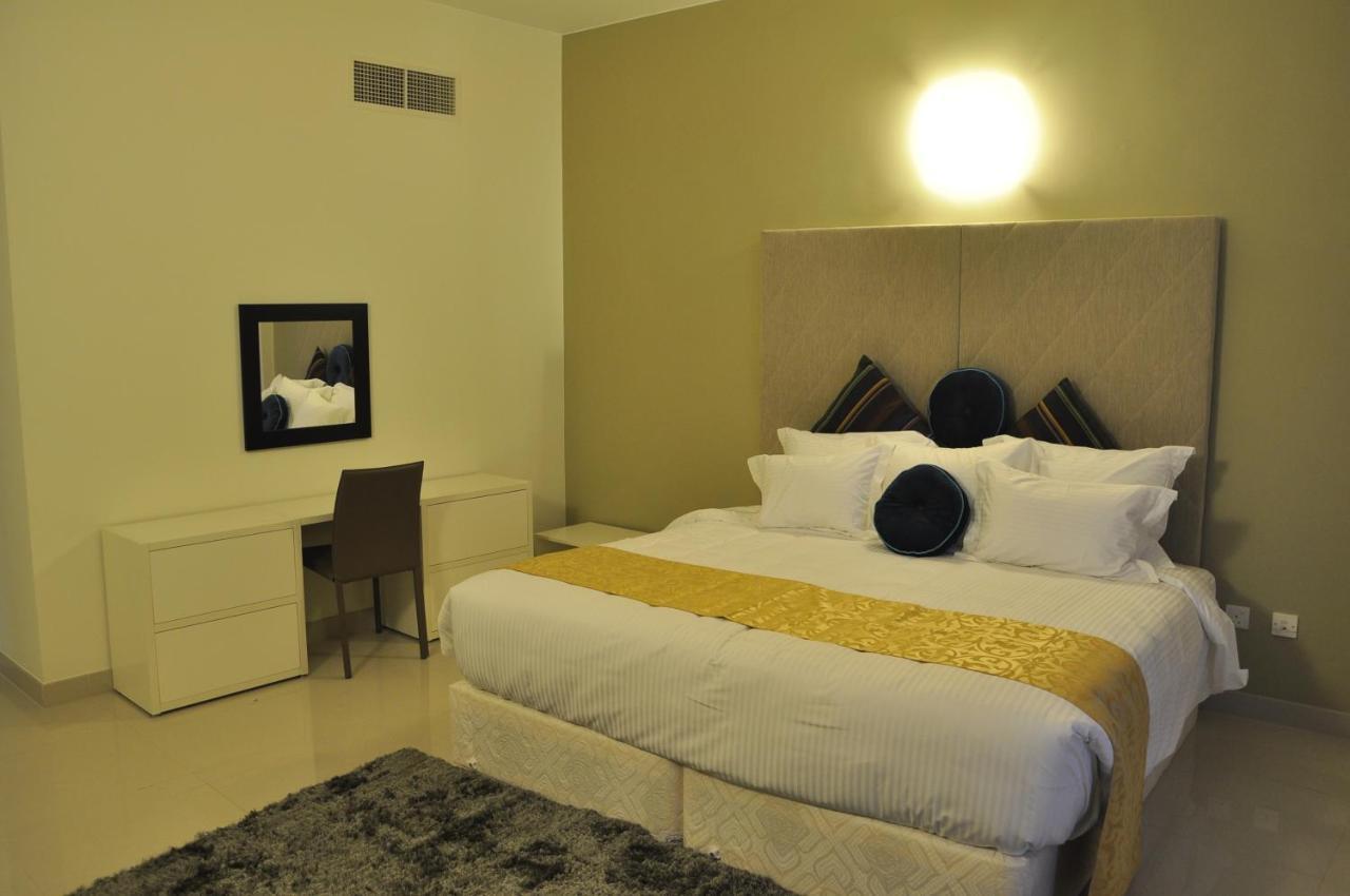 Gulf Suites Hotel Amwaj Al Manamah Esterno foto