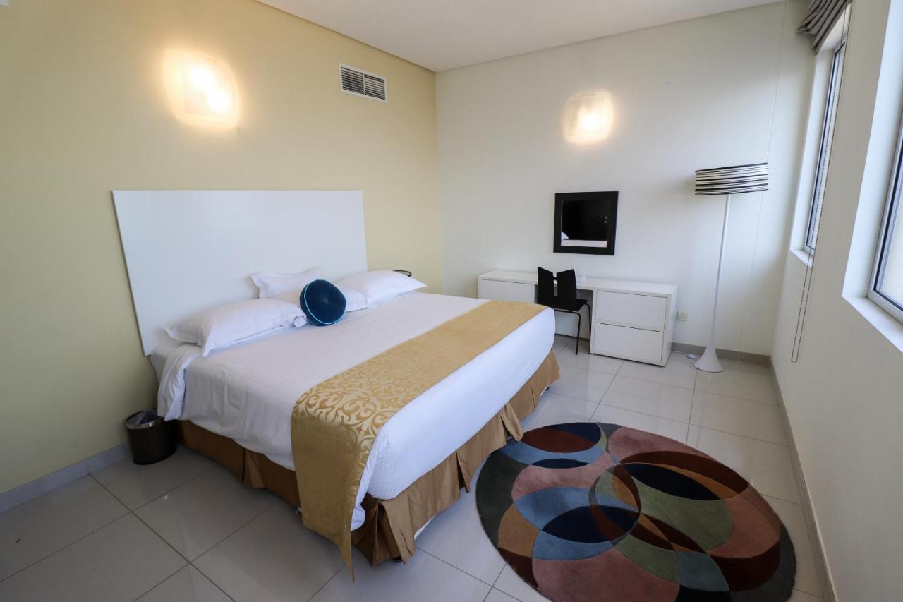 Gulf Suites Hotel Amwaj Al Manamah Esterno foto