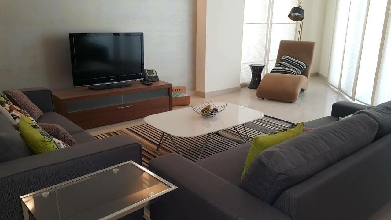 Gulf Suites Hotel Amwaj Al Manamah Esterno foto