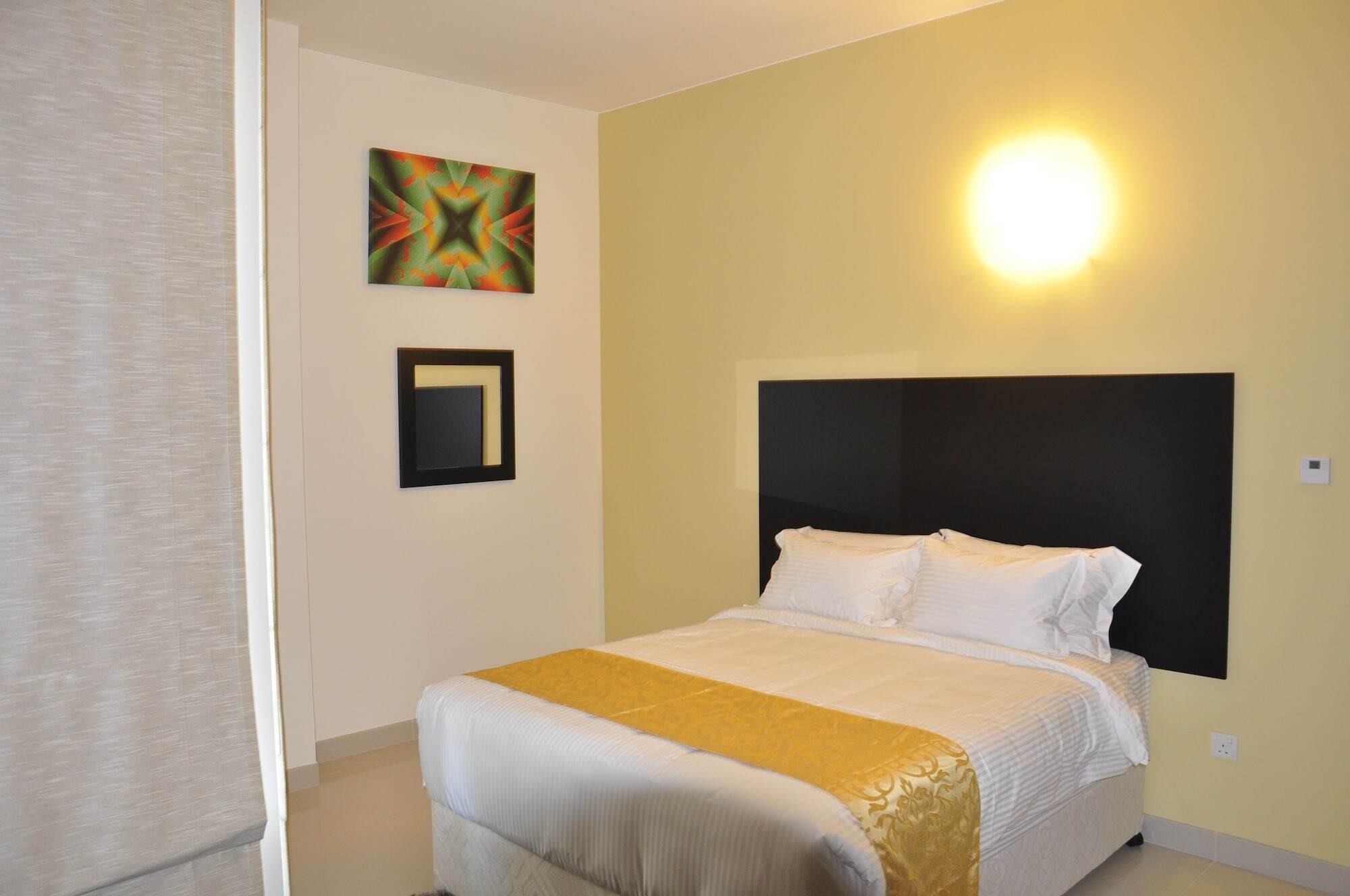 Gulf Suites Hotel Amwaj Al Manamah Esterno foto